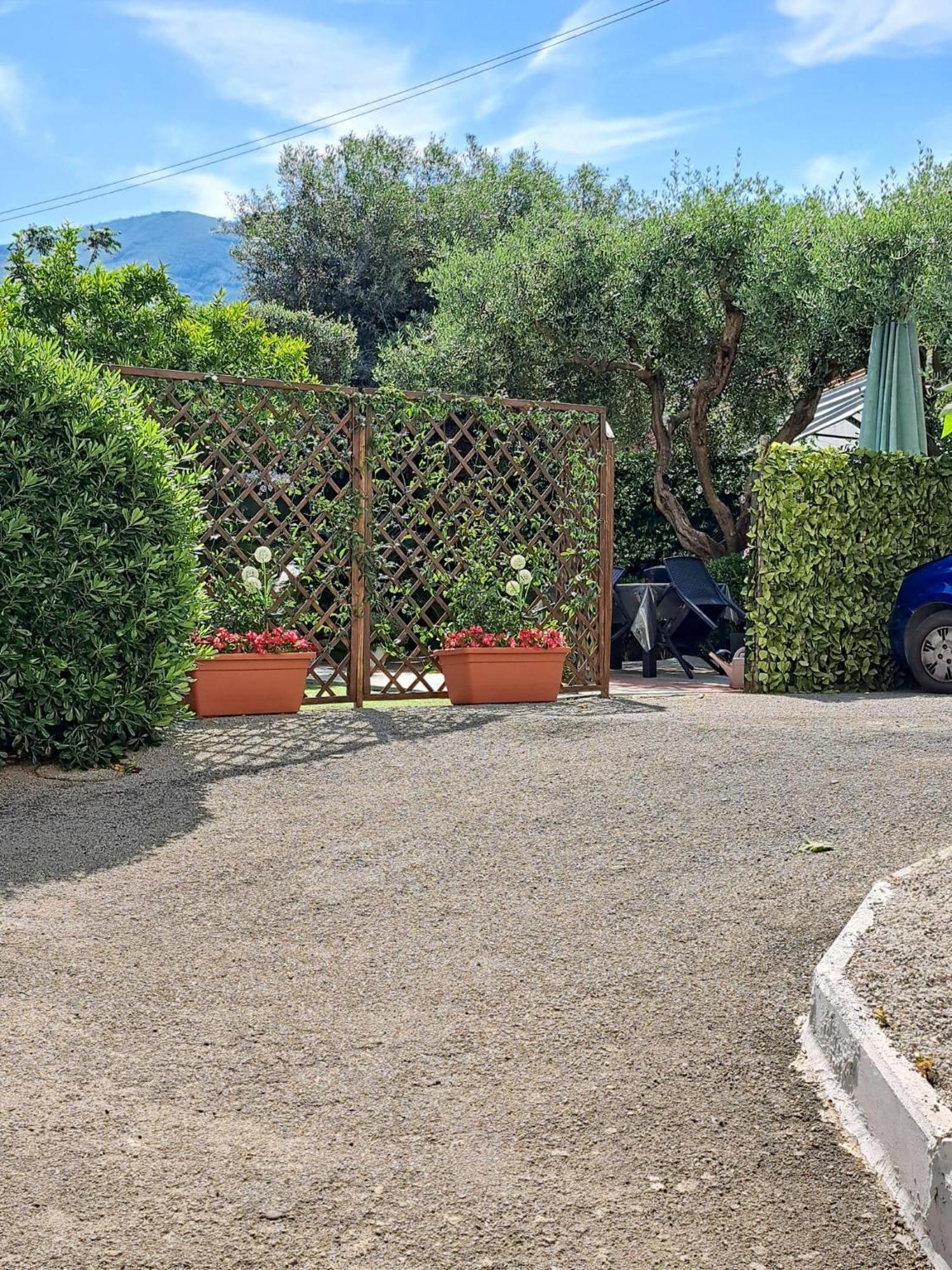 Casa Vacanza Country Holiday Santa Maria La Carita ภายนอก รูปภาพ